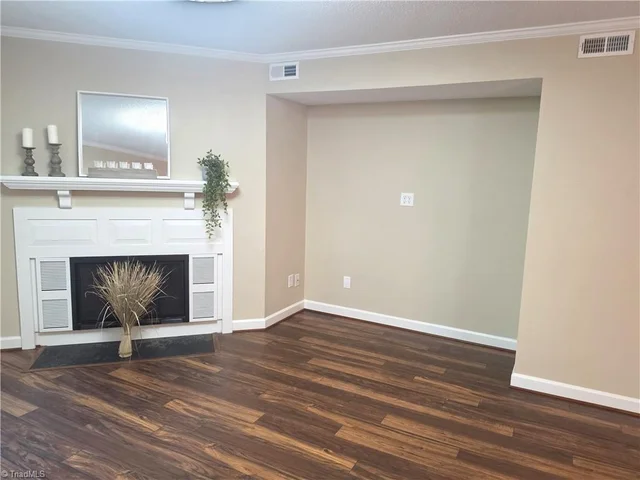 101 Saint Johns Court, photo 4 of 22