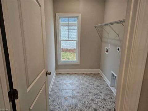 A home in Clemmons