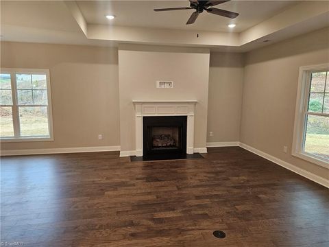 A home in Clemmons