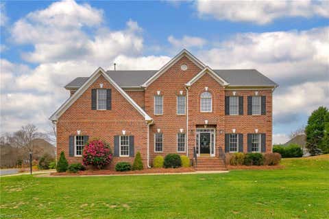 Homes For Sale - 3010 Deercroft Lane<br/> Clemmons, NC 27012
