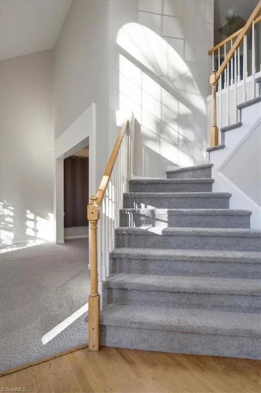 6 Rosebank Court, photo 4 of 49
