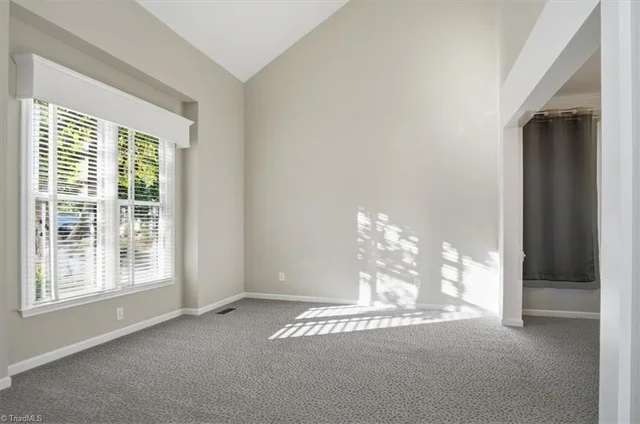 6 Rosebank Court, photo 5 of 49
