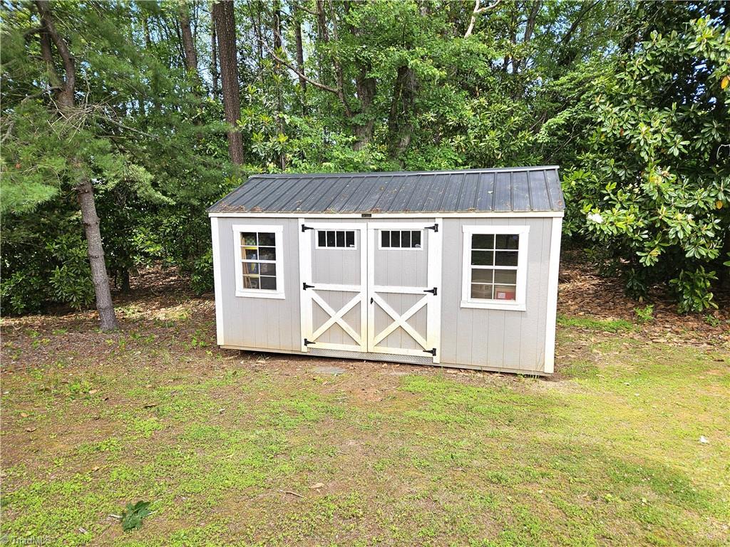 831 Sunset Drive, Pilot Mountain, North Carolina image 28