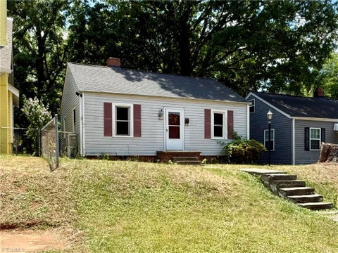 Homes For Sale - 1605 Oak Street<br/> Greensboro, NC 27403