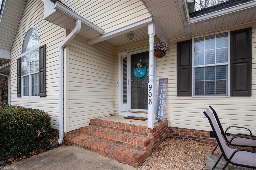 Photo of 908 Bunting Road, Asheboro, NC 27205 (MLS # 1205079)