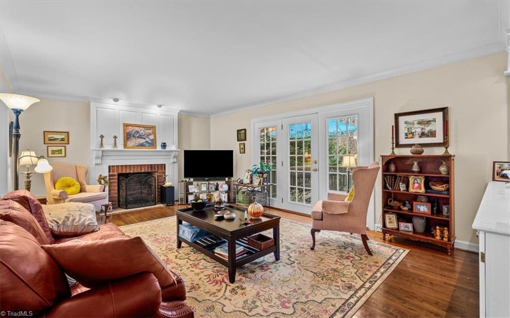 2004 Northmont Drive