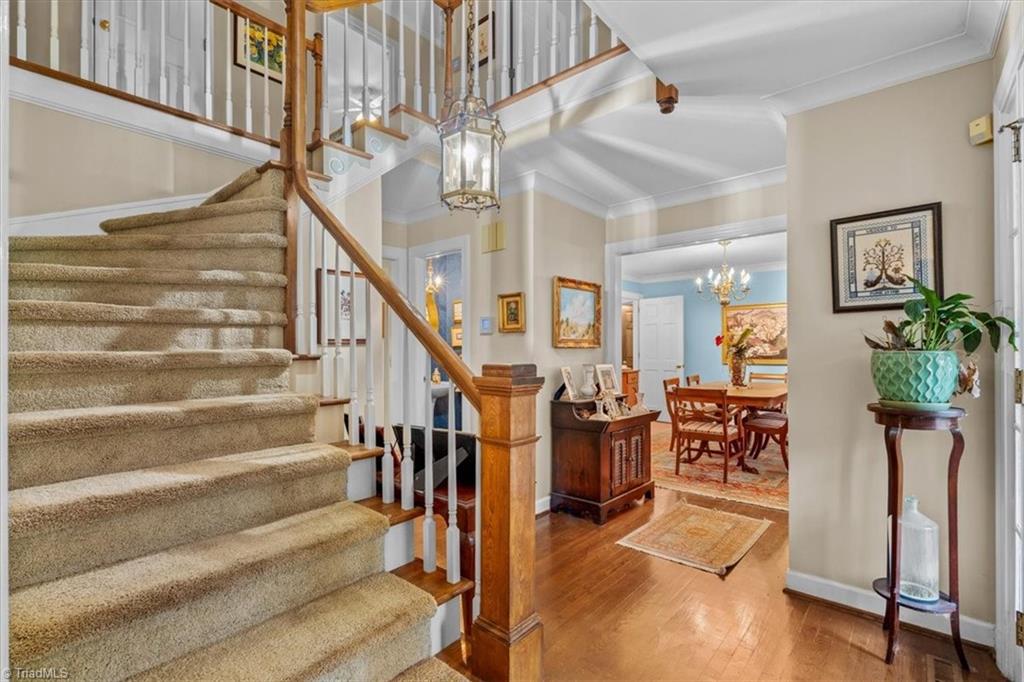 2004 Northmont Drive