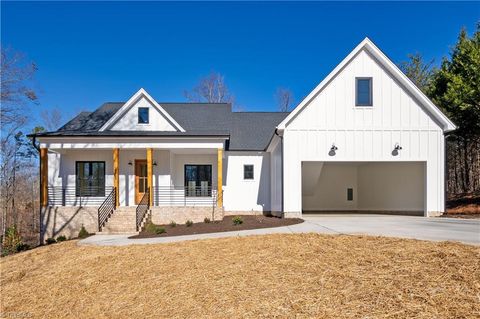 A home in Yadkinville