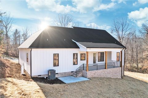 A home in Yadkinville