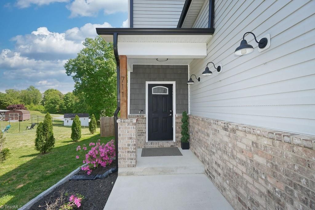 Photo of 711 Korner Rock Road, Kernersville, NC 27284 (MLS # 1216704)