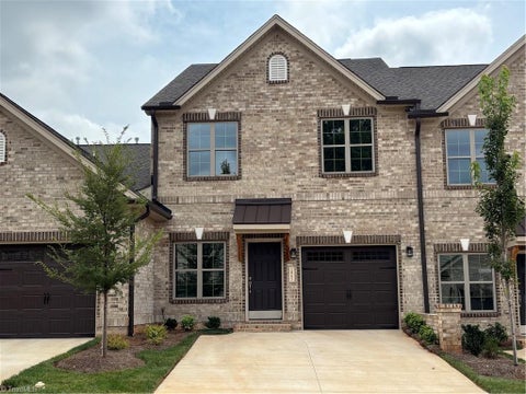 Townhouse For Sale - 1065 Beechcraft Drive<br/> Mebane, NC 27302