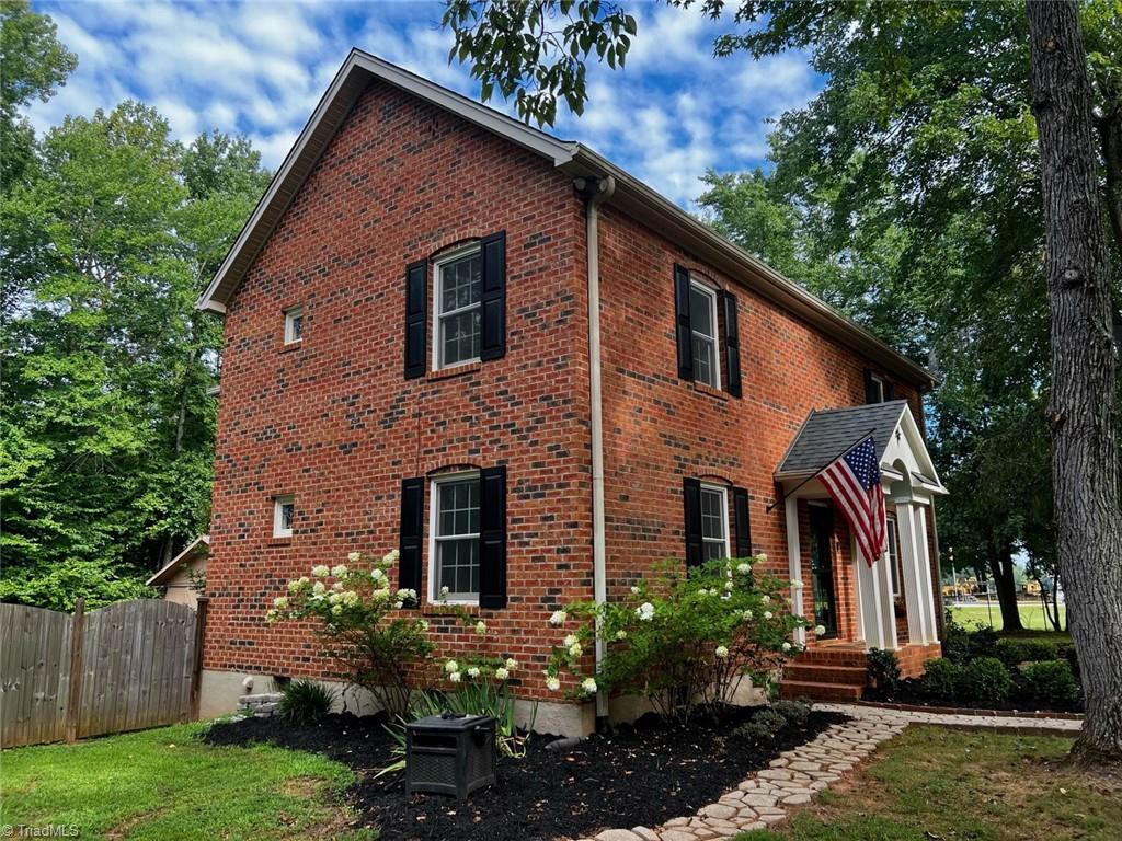 Winston-Salem, North Carolina 27107, United States, 3 Bedrooms Bedrooms, ,2 BathroomsBathrooms,Residential,Pending,191548