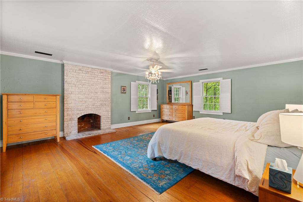 Winston-Salem, North Carolina 27107, United States, 3 Bedrooms Bedrooms, ,2 BathroomsBathrooms,Residential,Pending,191548