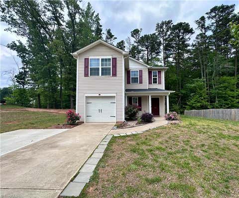 Homes For Sale - 821 Oak Bend Drive<br/> Asheboro, NC 27203