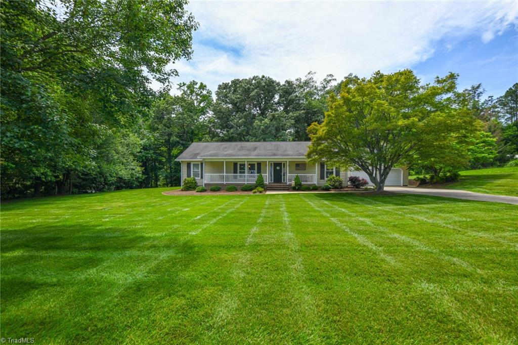 6107 Four Oaks Court, Summerfield, North Carolina image 2
