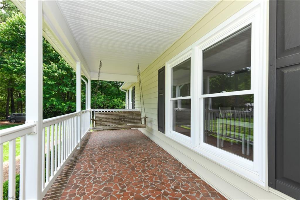 6107 Four Oaks Court, Summerfield, North Carolina image 6