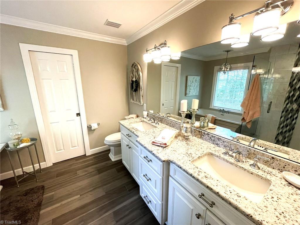 4507 Oakmoor Drive, Greensboro, North Carolina image 20