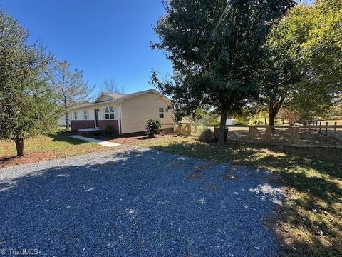 Homes For Sale - 2505 Banner Whitehead Road<br/> Sophia, NC 27350