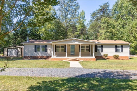 Mobile Home For Sale - 150 Austin Lane<br/> Stokesdale, NC 27357