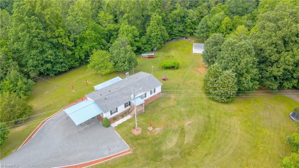 1747 Lynchburg Road, Westfield, North Carolina image 1