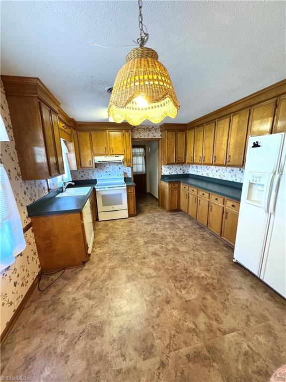 1042 Fairweather Drive