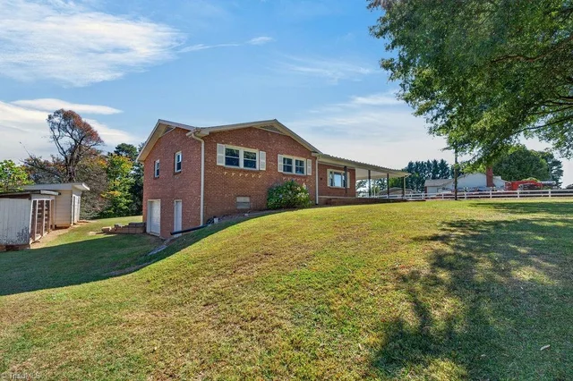 1200 Mcbride Road, photo 5 of 50