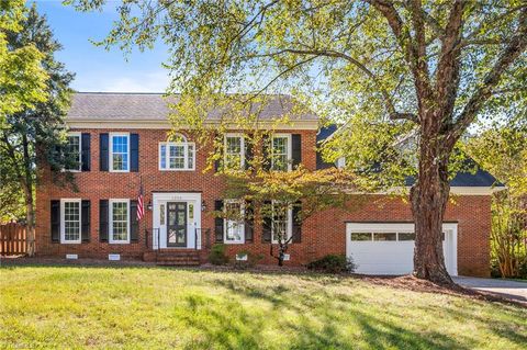 Homes For Sale - 1203 Westminster Drive<br/> Greensboro, NC 27410