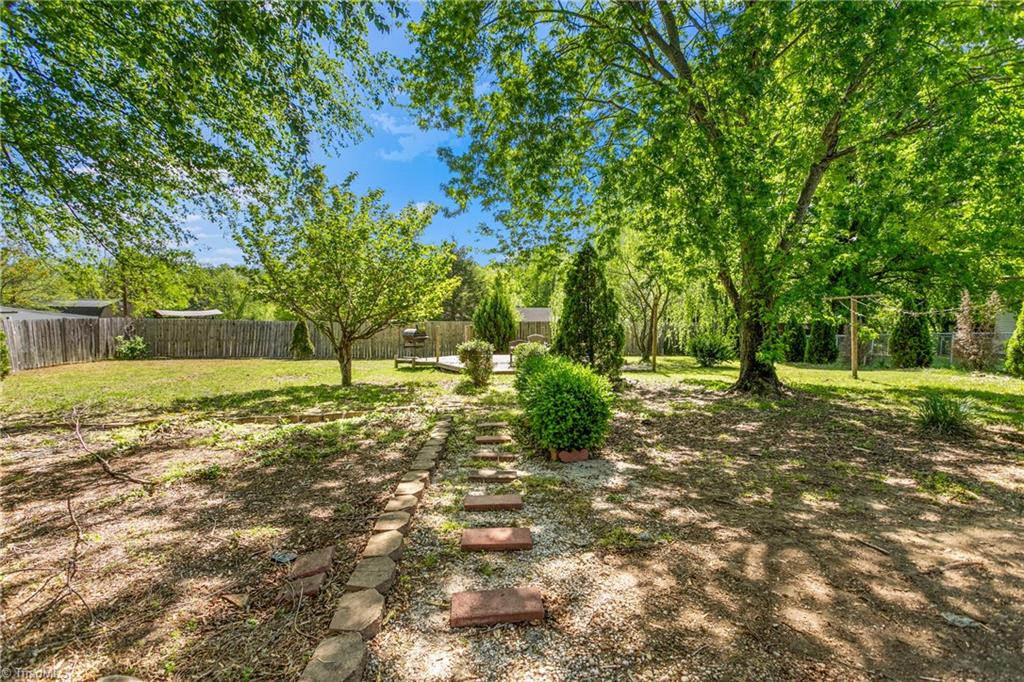 1716 Baker Road, High Point, North Carolina image 26