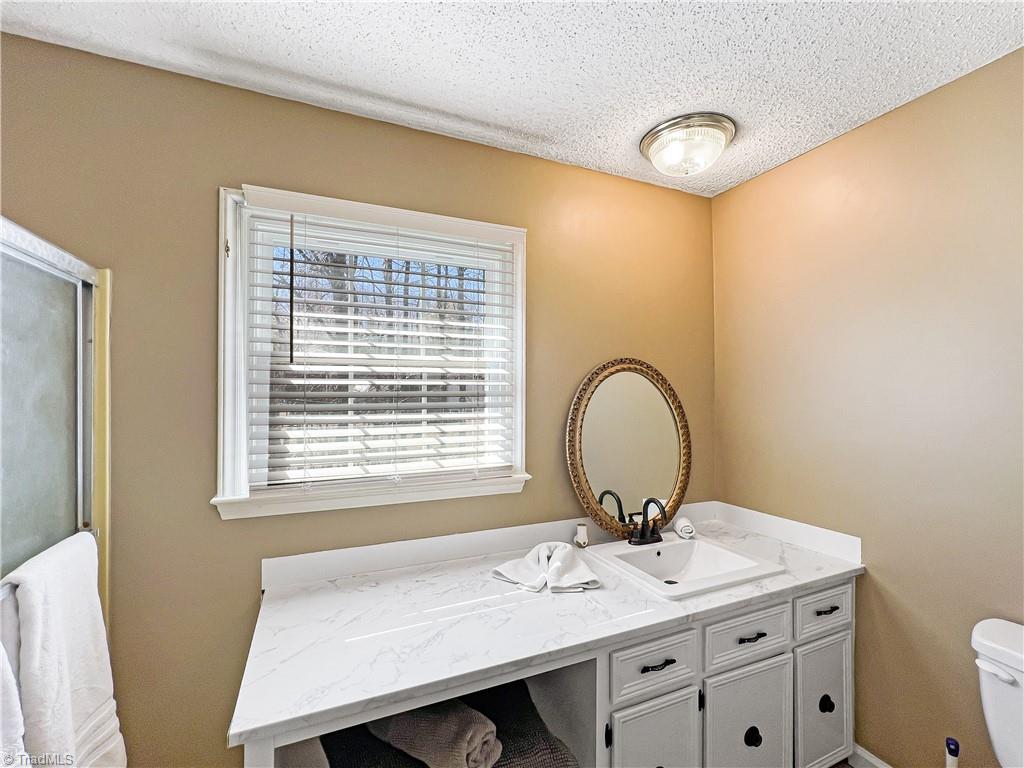 377 Three Oaks Drive, Hays, North Carolina image 19