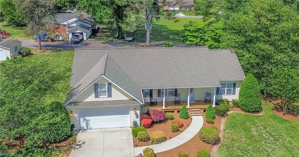 Photo of 183 Devon Lane, Statesville, NC 28625 (MLS # 1218503)