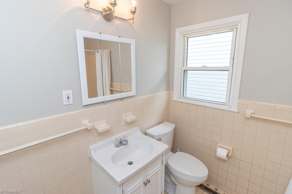 2203 Van Wert Street, Greensboro, North Carolina image 21