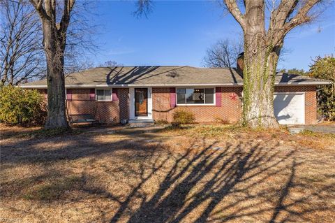 A home in Kernersville