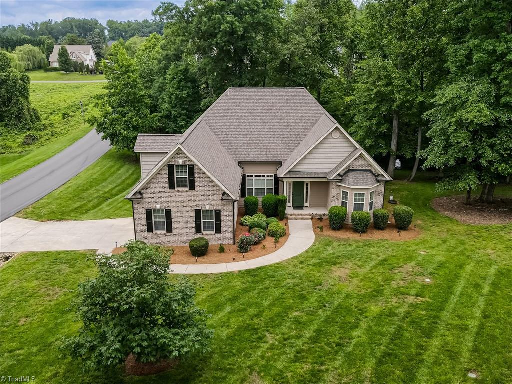 3001 Walbrook Terrace, Browns Summit, North Carolina image 2