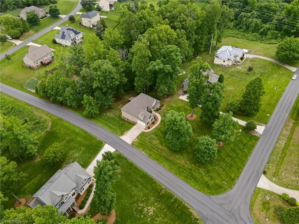 3001 Walbrook Terrace, Browns Summit, North Carolina image 36