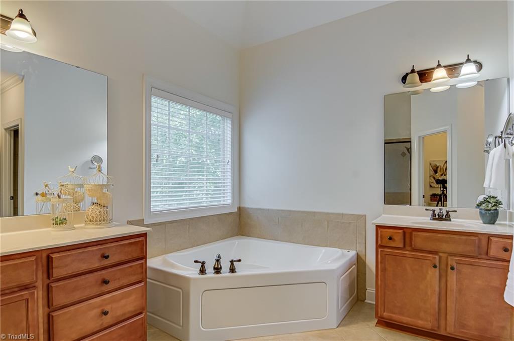 3001 Walbrook Terrace, Browns Summit, North Carolina image 28