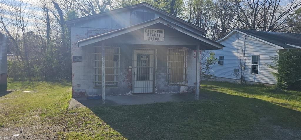 Photo of 106 Tremont Street, Thomasville, NC 27360 (MLS # 1213218)