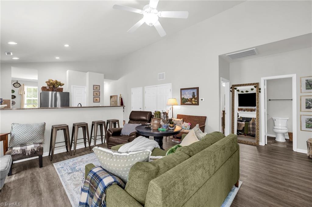 4504 Willows Court, High Point, North Carolina image 12