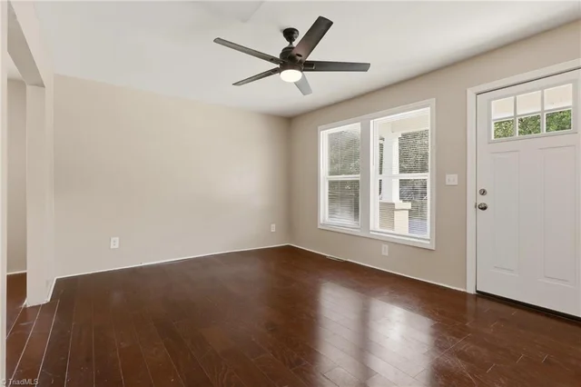1708 Marion Street, photo 3 of 31