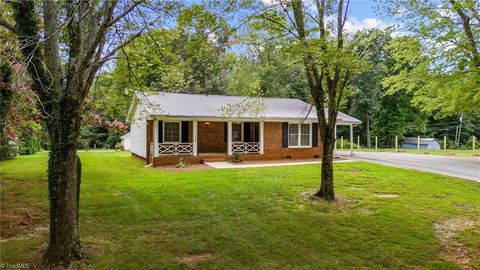 A home in Kernersville