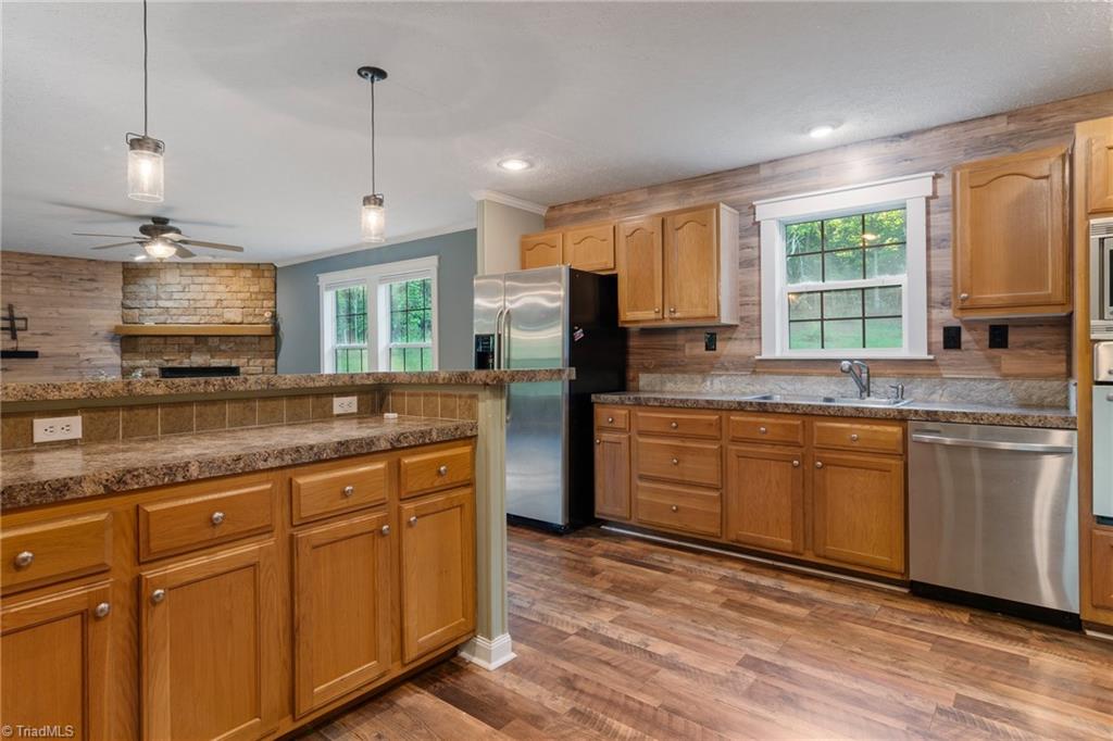 1922 Kings Grant Drive, Newton, North Carolina image 17