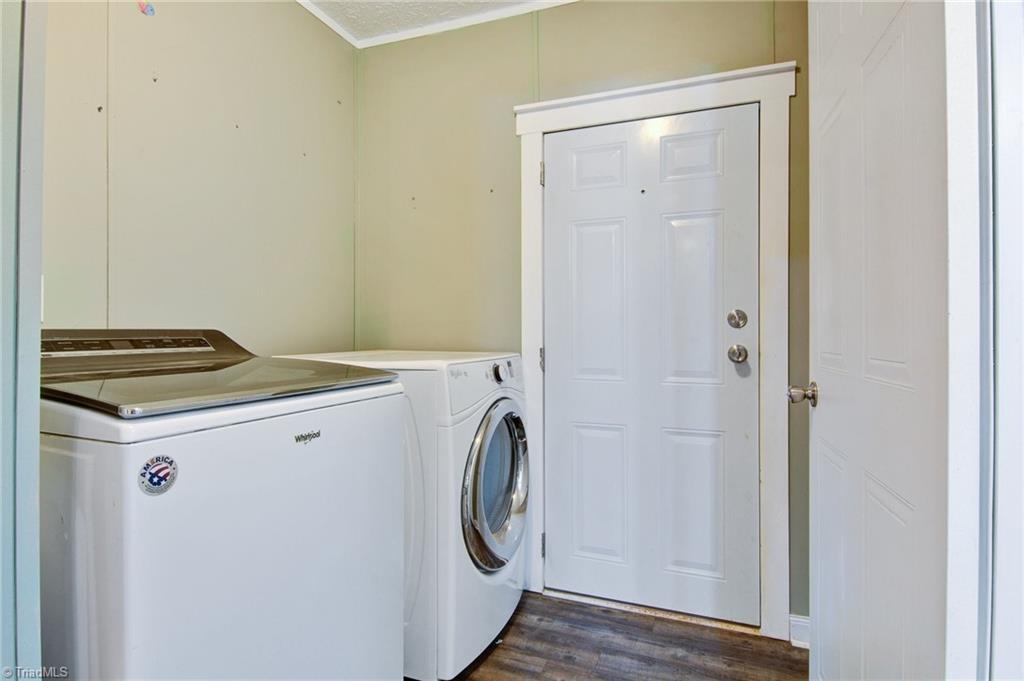1922 Kings Grant Drive, Newton, North Carolina image 33
