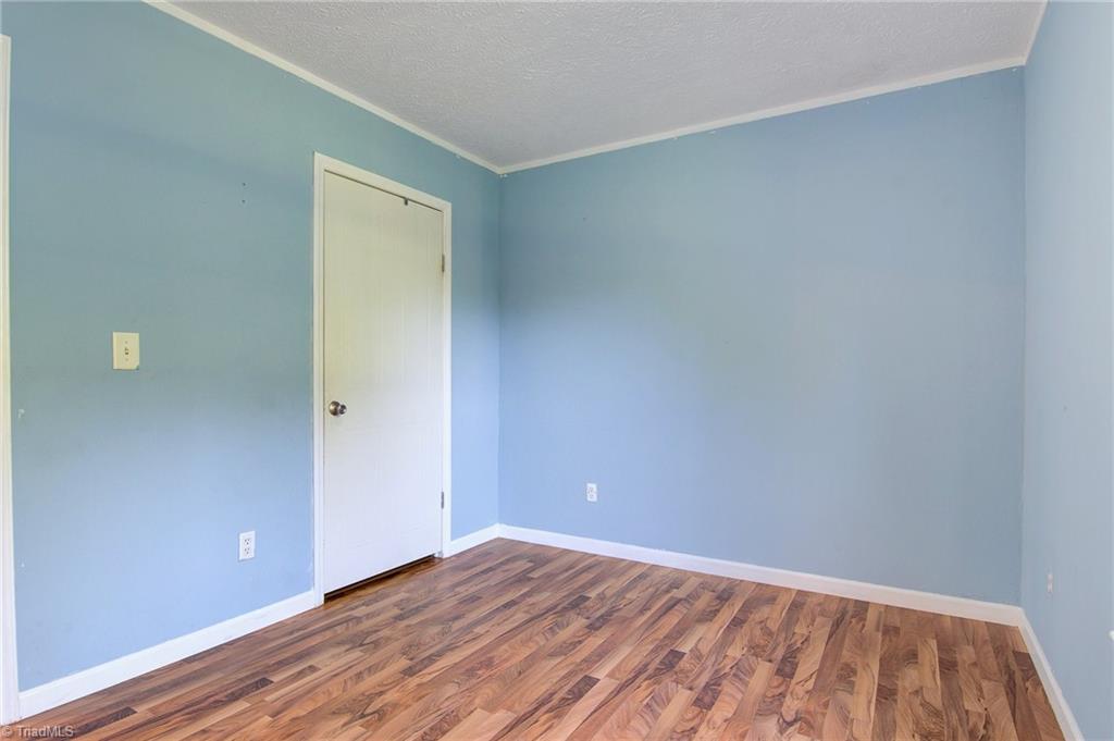 1922 Kings Grant Drive, Newton, North Carolina image 29