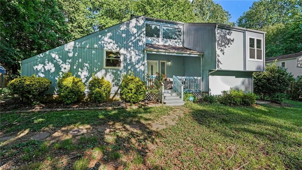 Photo of 1831 Pope Lane, Kernersville, NC 27284 (MLS # 1219979)