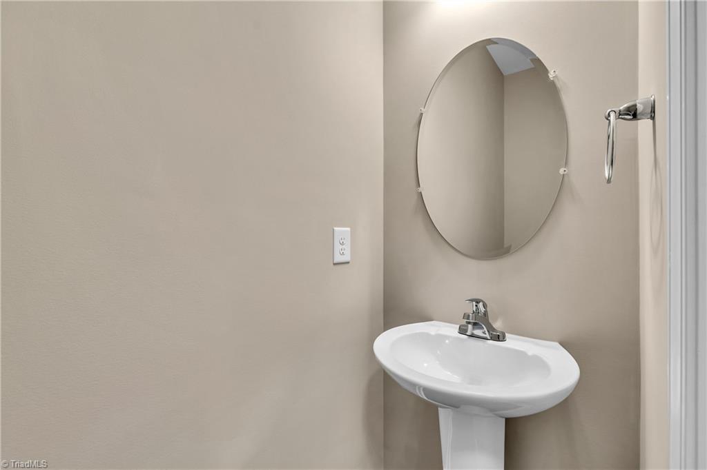 2991 Wesley Farm Lane, Sophia, North Carolina image 9