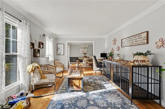 311 Balsam Drive, photo 5 of 31