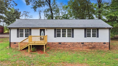 Mobile Home For Sale - 1030 Blue Dan Lane<br/> Yadkinville, NC 27055