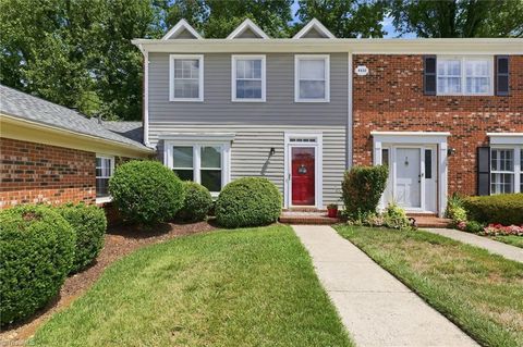 Townhouse For Sale - 4932 Tower Road #C<br/> Guilford County, Greensboro, NC 27410