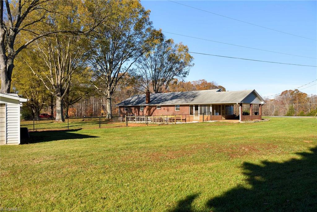 3912 Courtney Huntsville Road, Yadkinville, North Carolina image 24