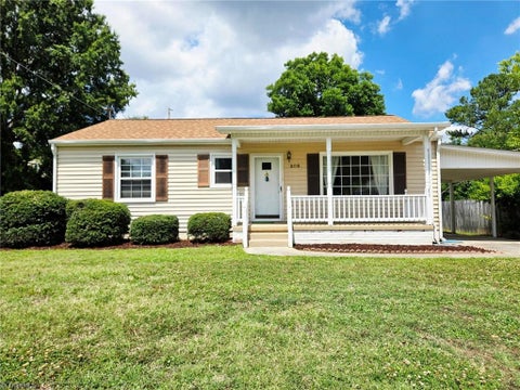 Homes For Sale - 206 Watson Drive<br/> Burlington, NC 27217
