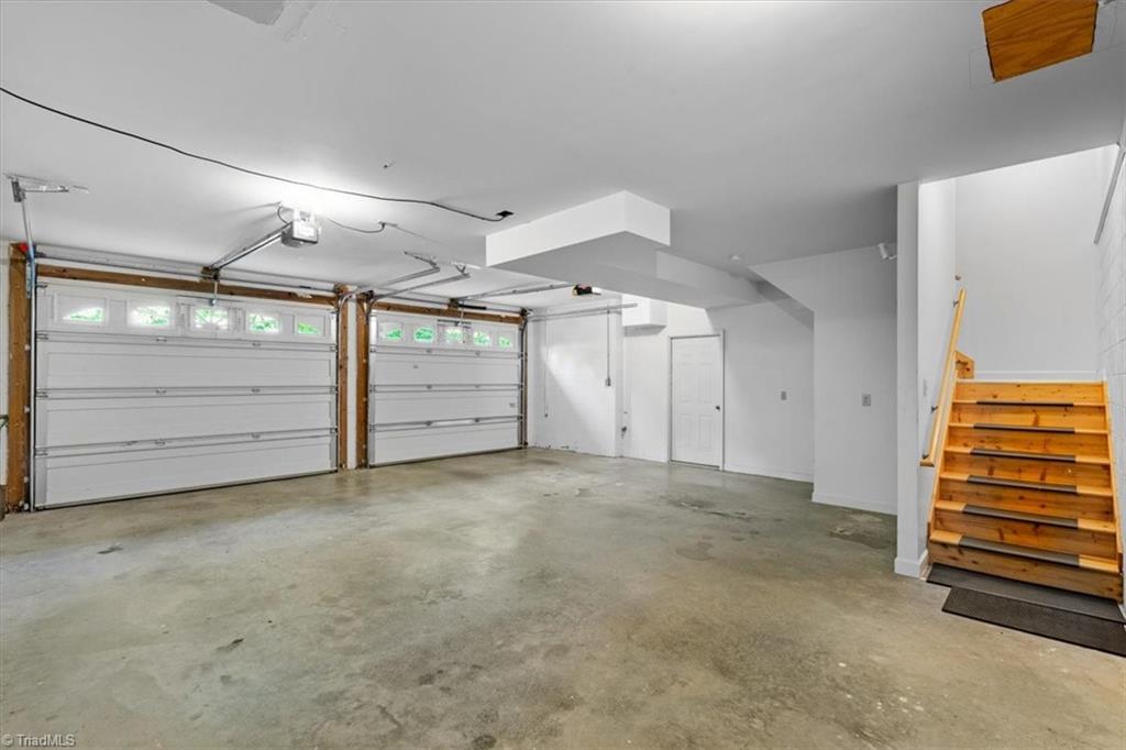 2206 Kivett Drive, Greensboro, North Carolina image 37